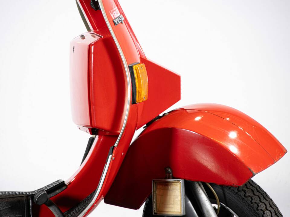 Image 11/43 de Piaggio Vespa PK 50 S (1982)