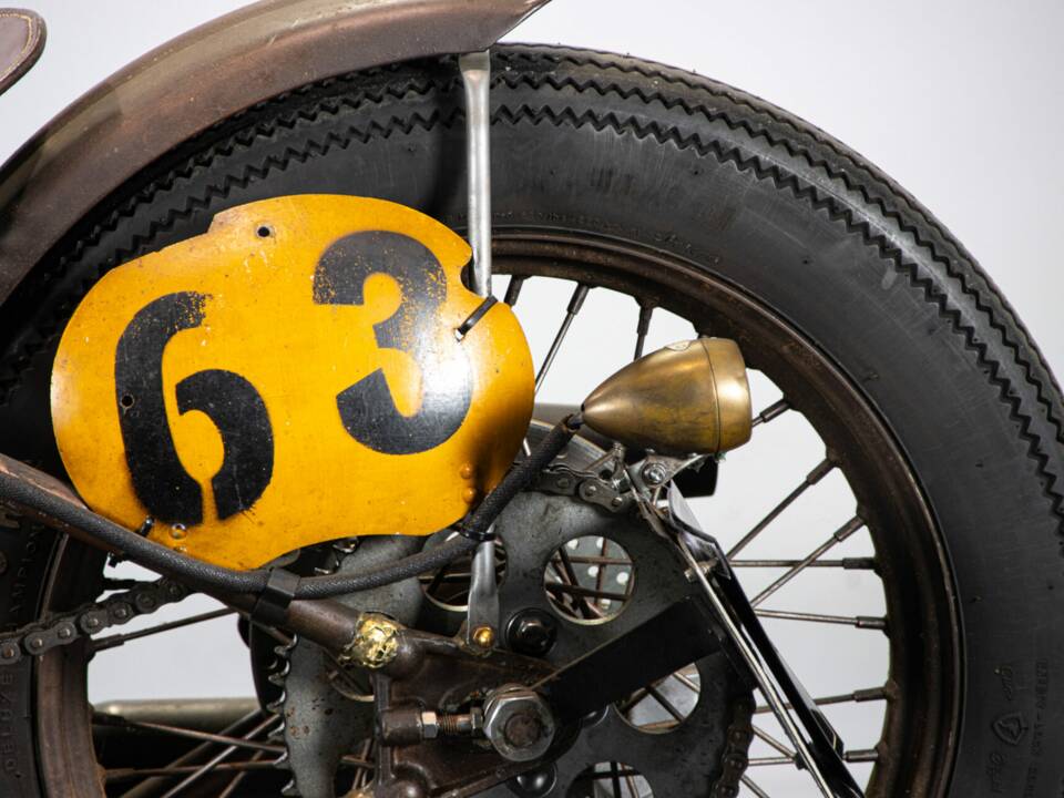 Image 24/50 of Harley-Davidson FXSTC 1340 Softail Custom (1989)