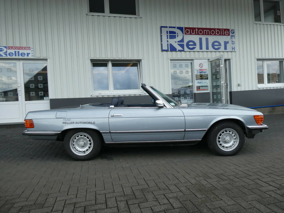 Image 8/26 de Mercedes-Benz 380 SL (1983)