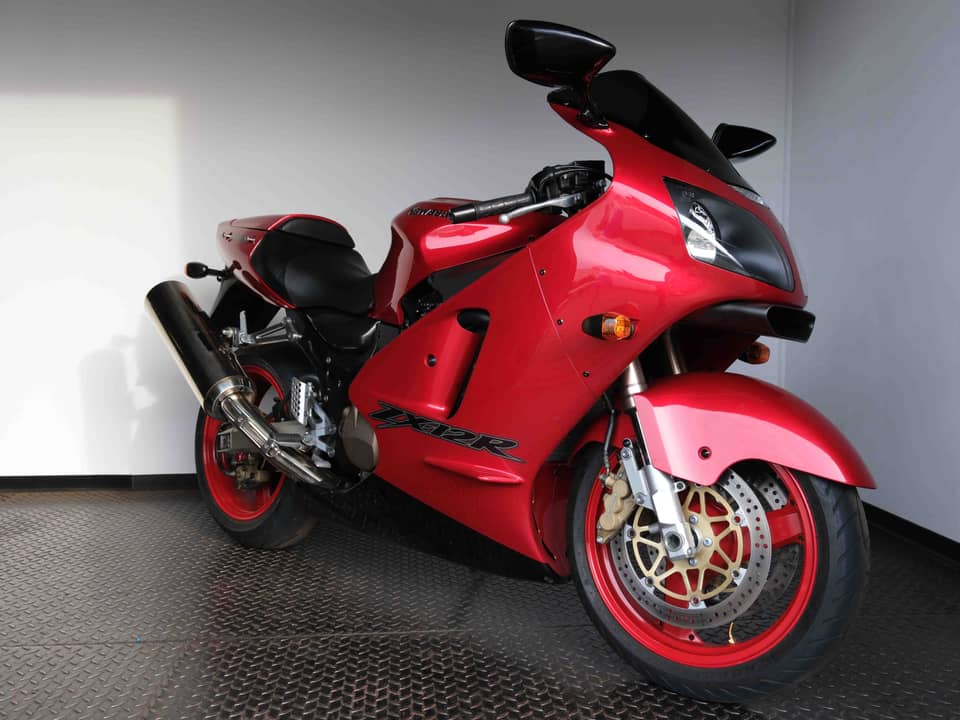 Image 58/91 of Kawasaki Ninja 1200 ZX-12R (2000)