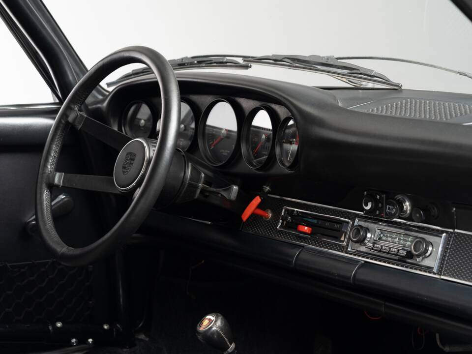 Image 16/26 of Porsche 911 2.2 S (1971)