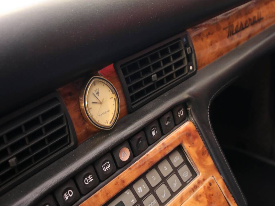 Bild 21/35 von Maserati Spyder (1991)