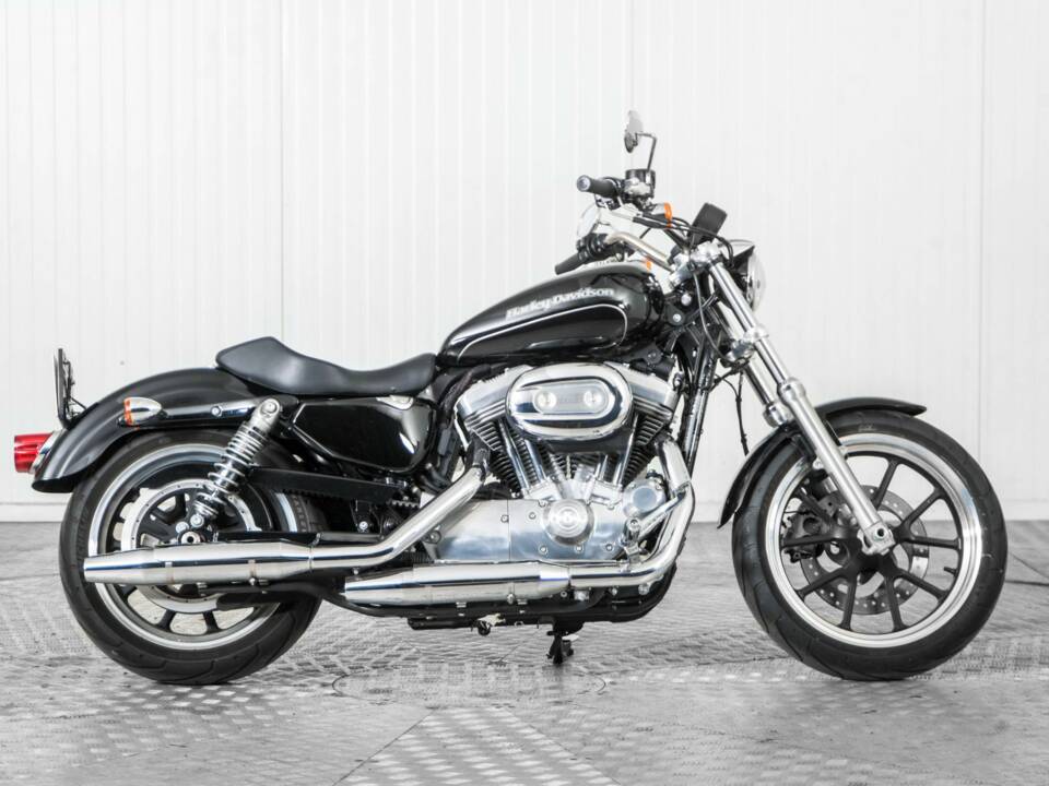 Immagine 10/25 di Harley-Davidson Sportster SuperLow 1200 T (2018)