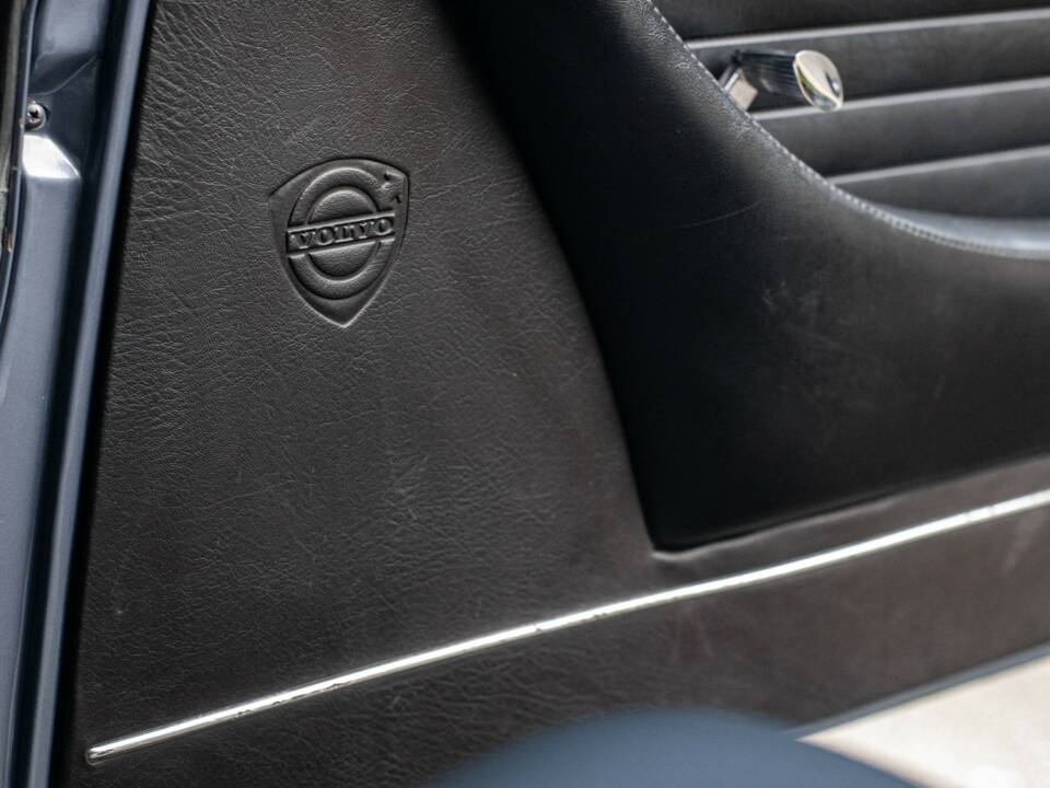 Image 15/23 of Volvo 1800 E (1971)