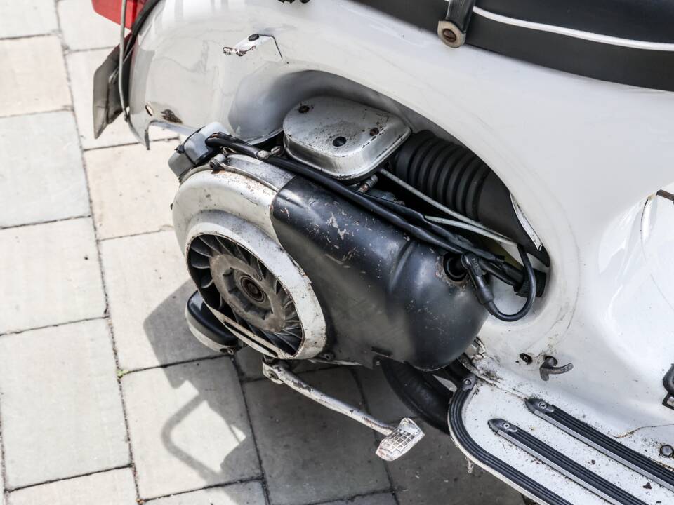 Bild 22/22 von Piaggio Vespa 160 GT Electronic (1972)