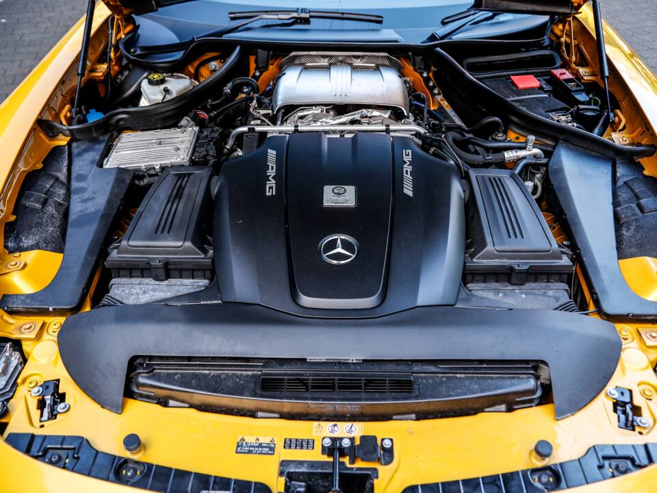Bild 20/36 von Mercedes-AMG GT-S (2018)