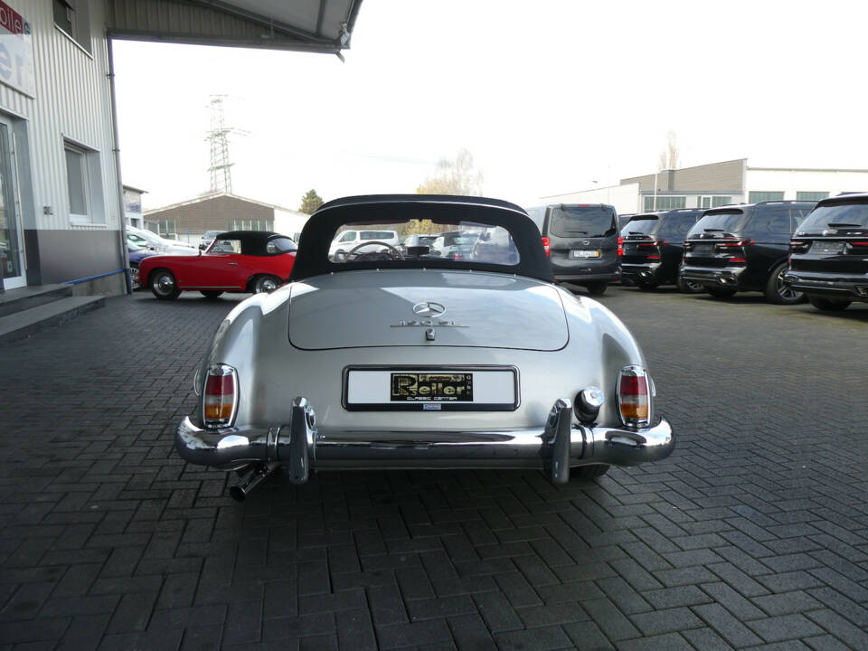 Afbeelding 5/24 van Mercedes-Benz 190 SL (1957)