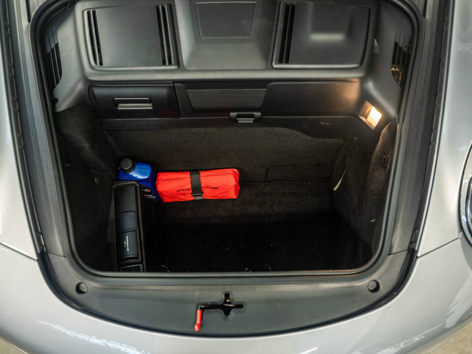 Image 39/82 of Porsche 911 Carrera 4S (WLS) (2006)
