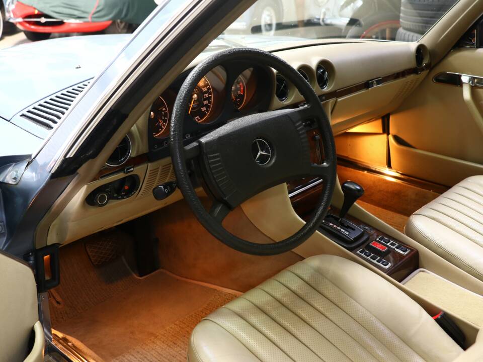 Image 27/41 de Mercedes-Benz 450 SLC 5,0 (1979)