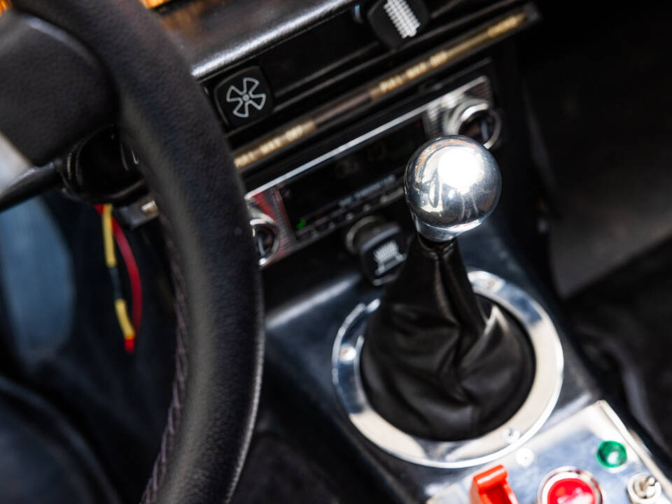 Imagen 12/28 de Triumph TR 6 (1975)
