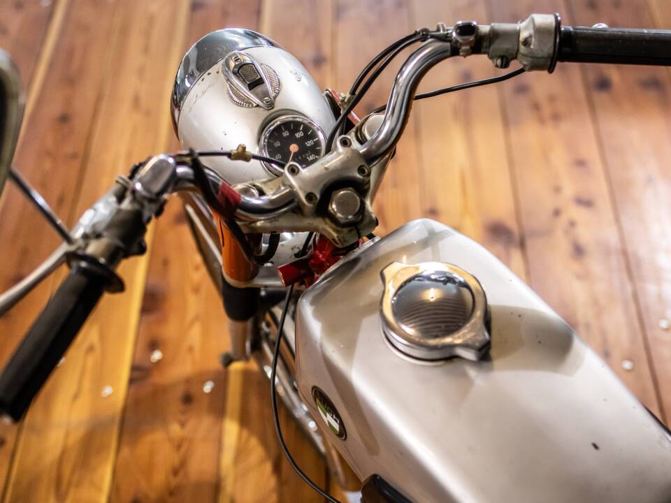 Image 10/11 de Puch M 125 (1900)