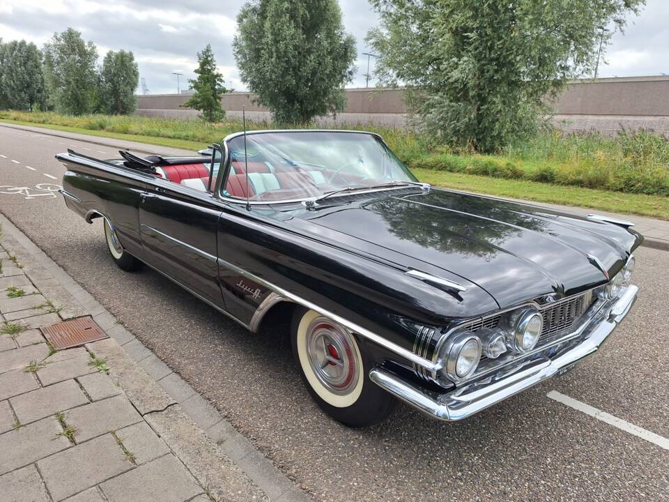Afbeelding 4/66 van Oldsmobile Super 88 (1959)