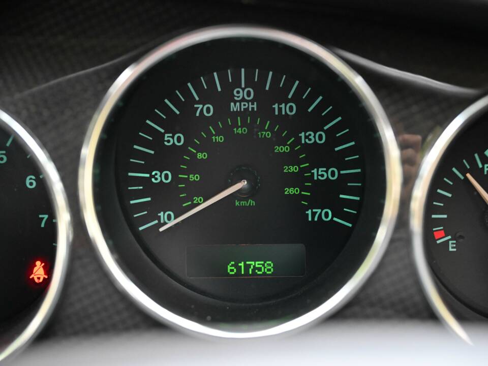Image 49/50 of Jaguar XKR (2006)