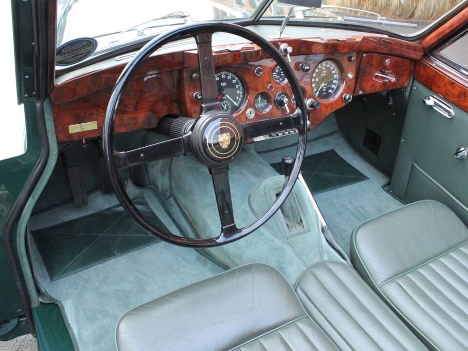 Image 11/16 of Jaguar XK 140 SE DHC (1956)