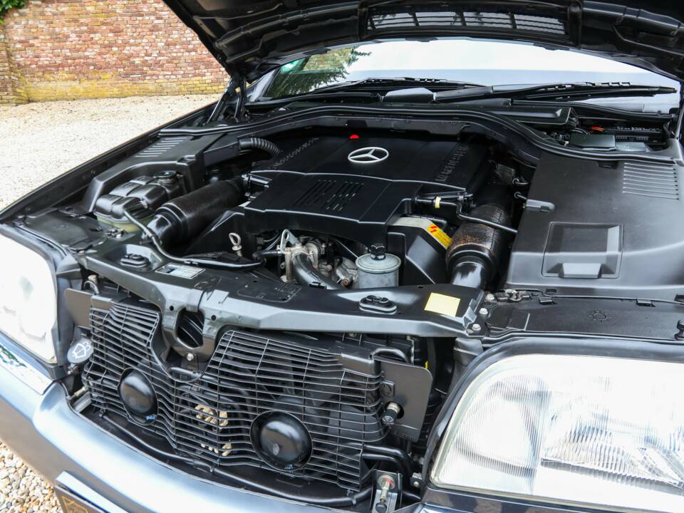 Bild 38/50 von Mercedes-Benz 400 SE (1991)