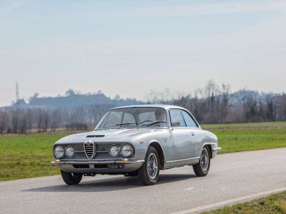 Bild 12/30 von Alfa Romeo 2600 Sprint (1965)
