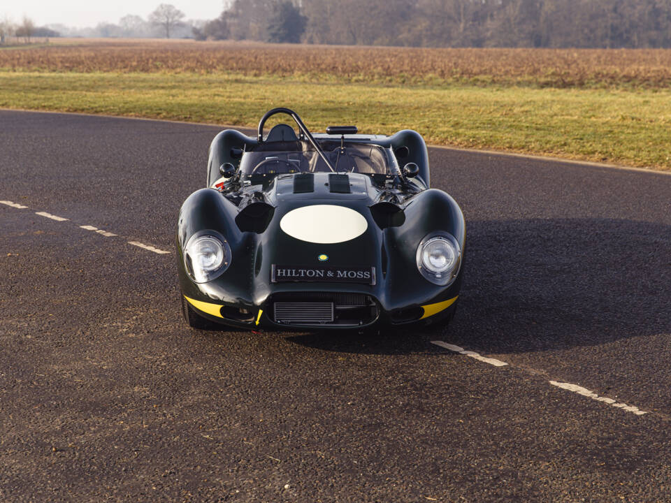 Imagen 19/29 de Lister Knobbly (2021)