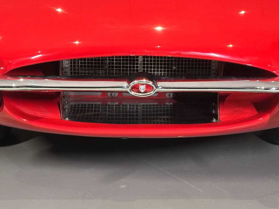 Afbeelding 15/95 van Jaguar XK-E (1970)