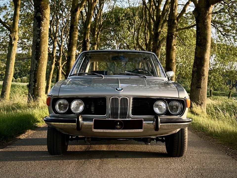 Image 5/8 of BMW 3,0 S (1972)