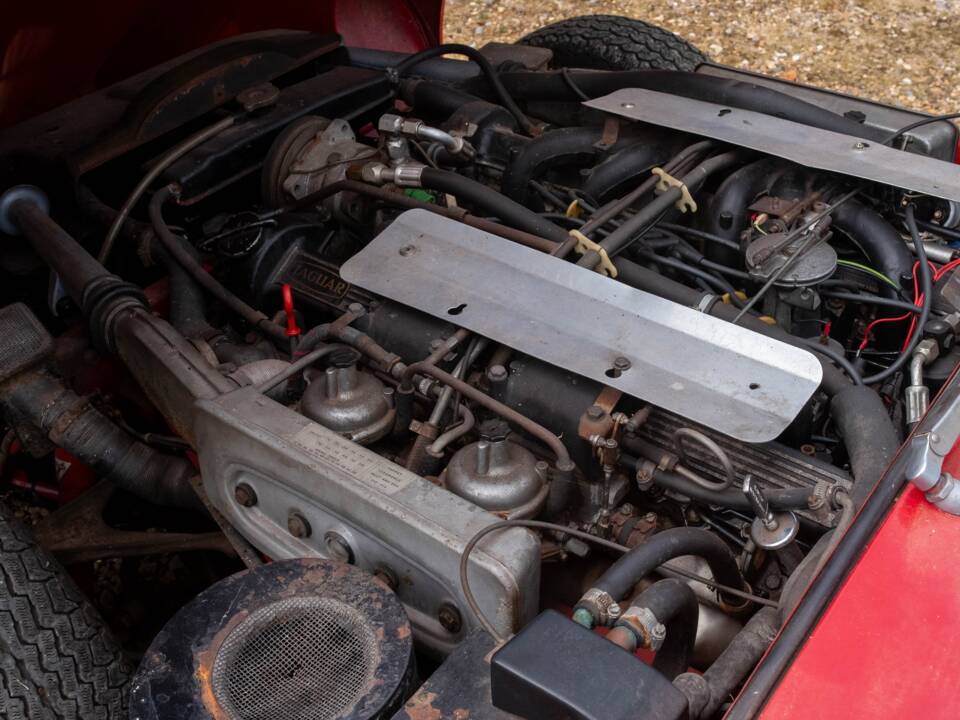 Image 5/50 de Jaguar Type E V12 (2+2) (1973)