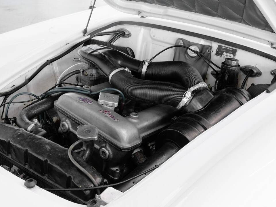 Afbeelding 32/48 van Alfa Romeo Giulia 1600 Spider (1963)