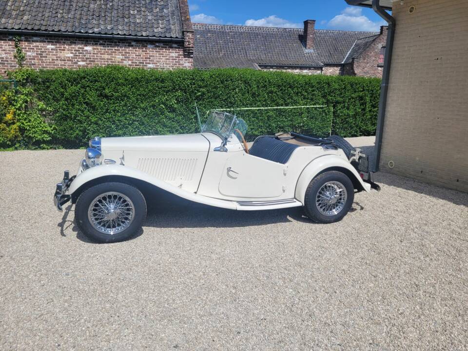 Image 6/8 of MG TD (1951)