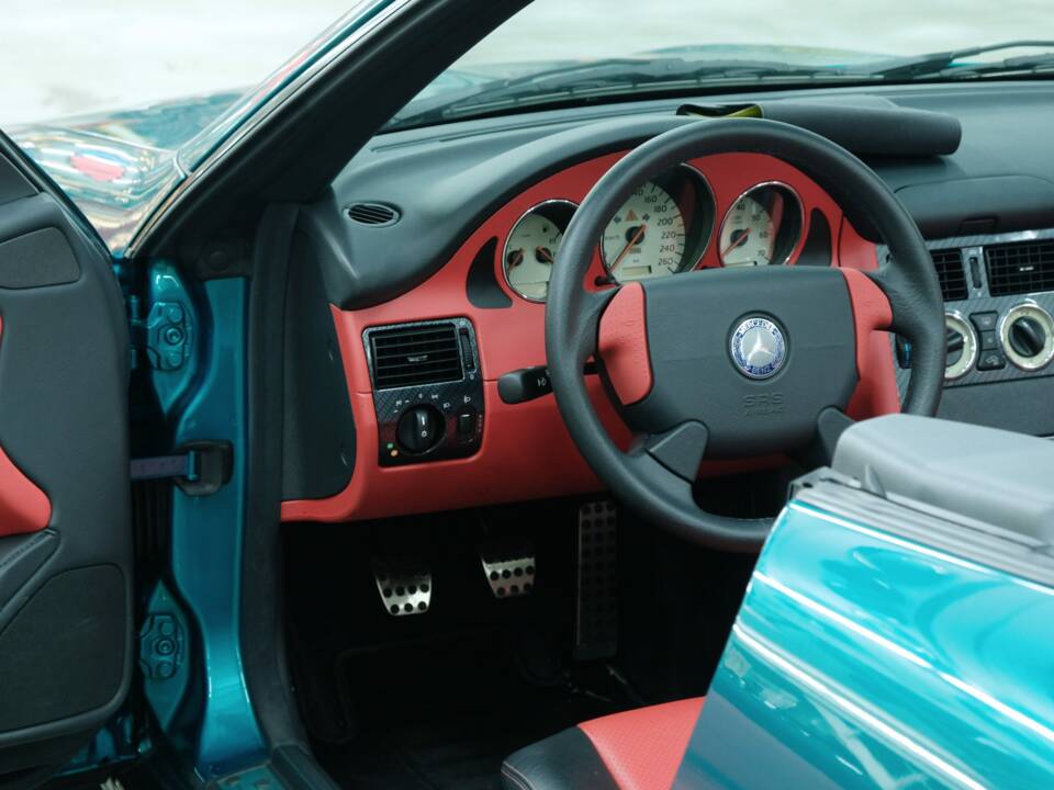 Immagine 45/50 di Mercedes-Benz SLK 230 Kompressor (1998)