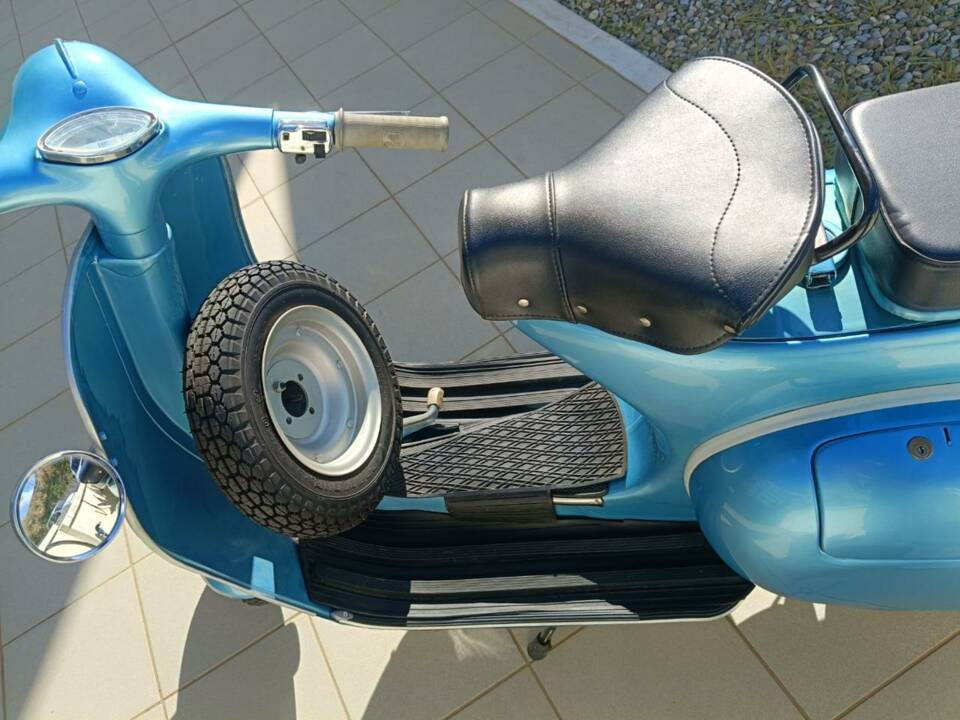 Immagine 43/50 di Piaggio Vespa 150 (1959)