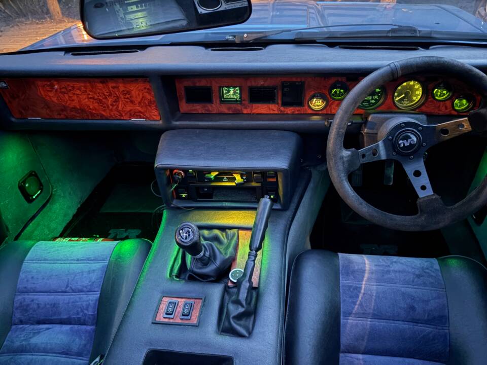 Image 7/17 of TVR Tasmin Series 1 (1984)