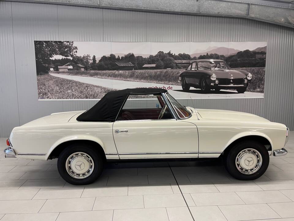 Image 3/19 of Mercedes-Benz 280 SL (1968)