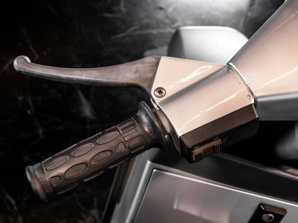 Image 21/34 of Piaggio DUMMY (1987)