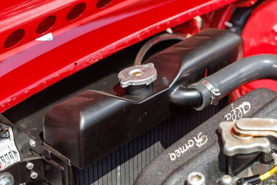 Afbeelding 43/50 van Alfa Romeo Giulia Sprint GTA (1965)