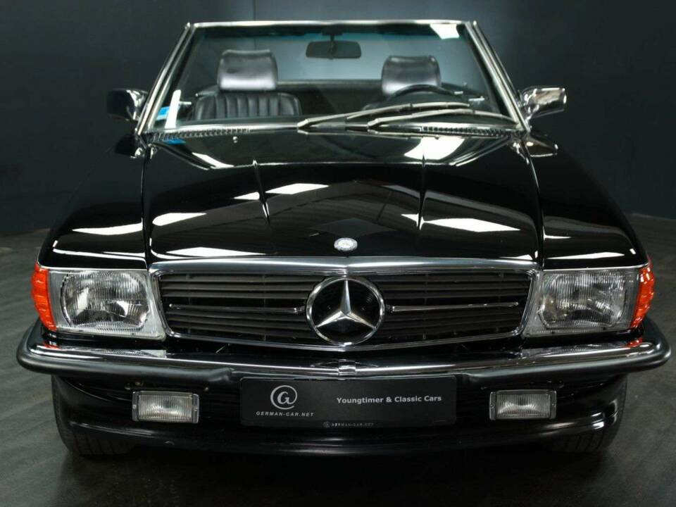 Image 9/30 of Mercedes-Benz 560 SL (1987)