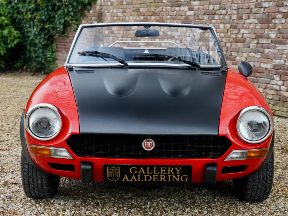 Imagen 5/50 de FIAT 124 Sport Spider (1973)