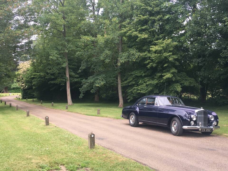 Bild 37/50 von Bentley S 1 Continental (1955)