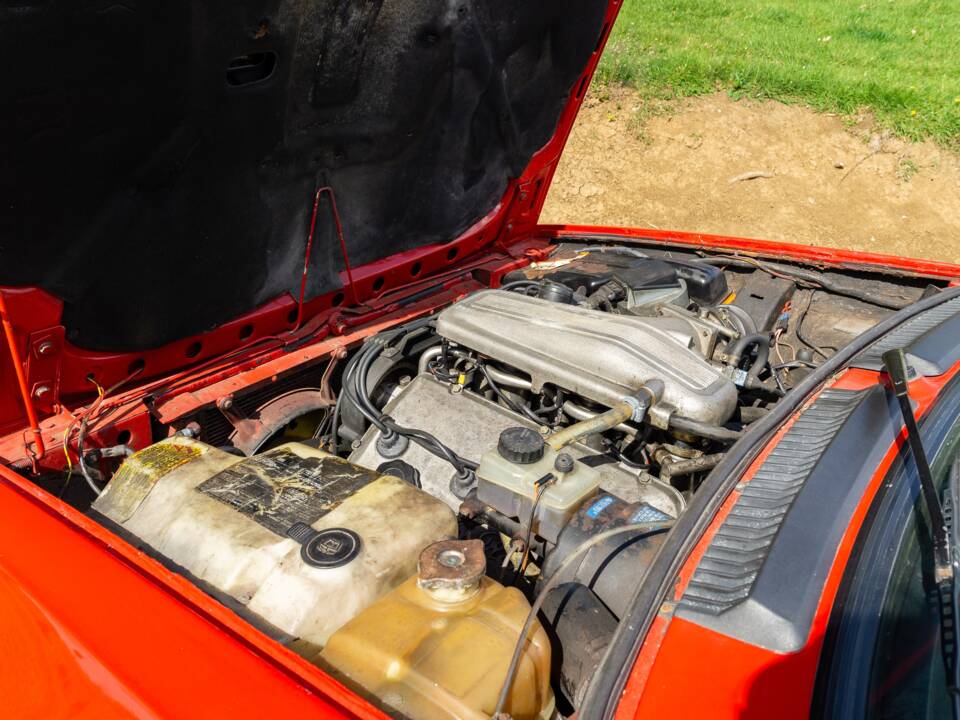 Image 5/25 of Alfa Romeo GTV 6 2.5 (1984)