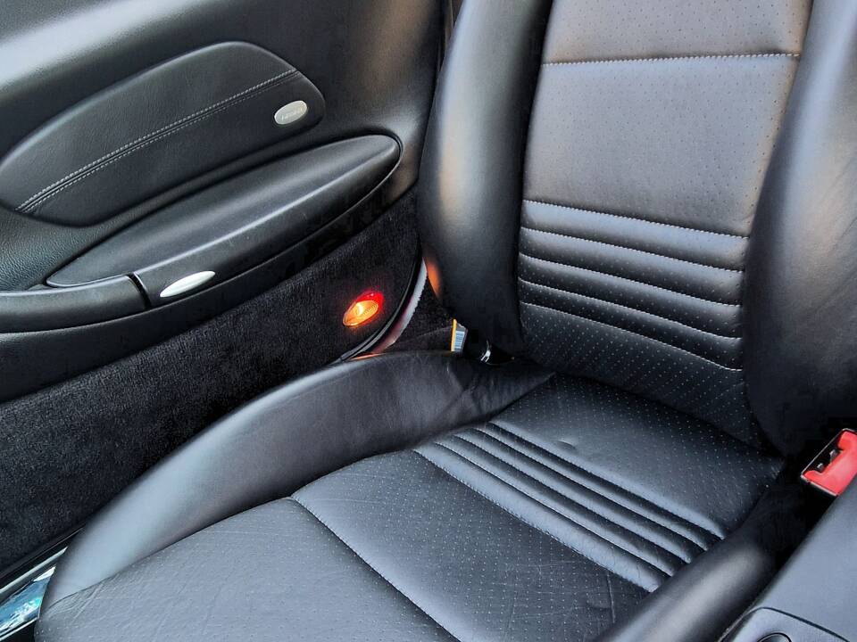 Bild 18/20 von Porsche 911 GT3 (2004)