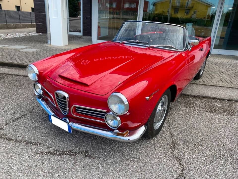 Bild 13/15 von Alfa Romeo 2600 Spider (1964)