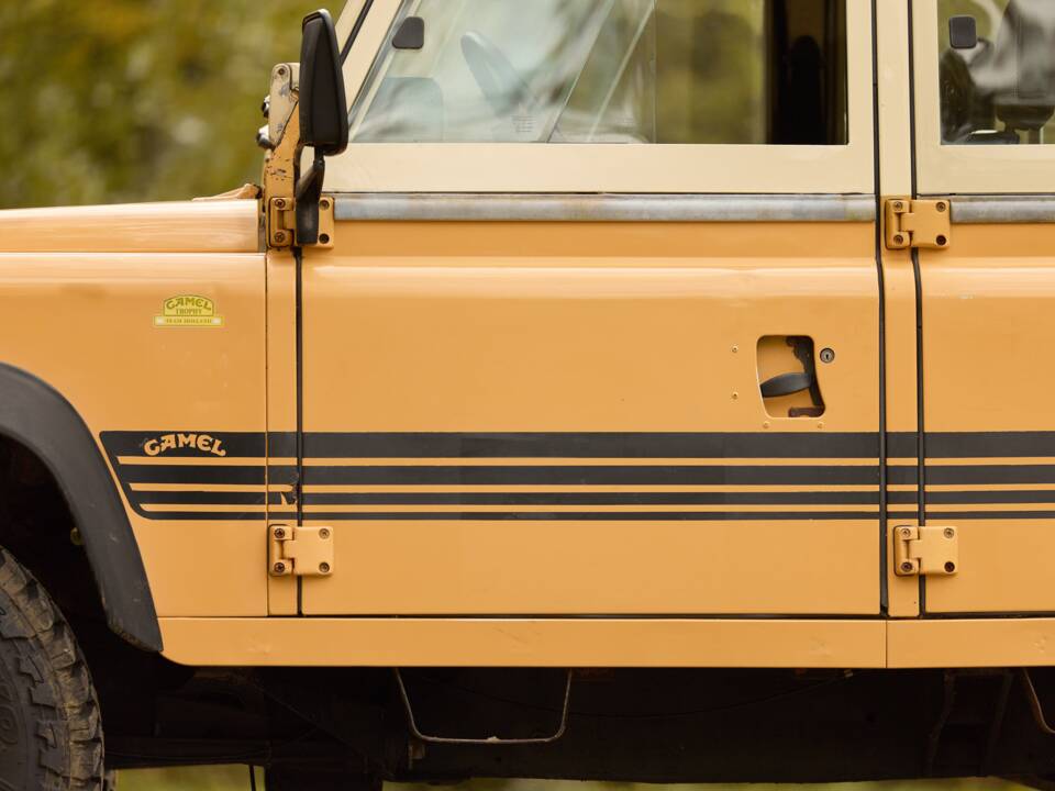 Image 9/42 of Land Rover 110 (1984)