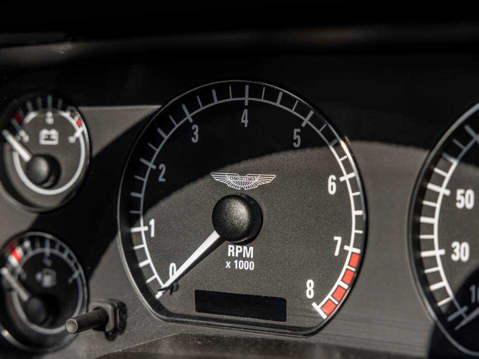 Bild 64/83 von Aston Martin DB 7 Vantage Volante (2001)