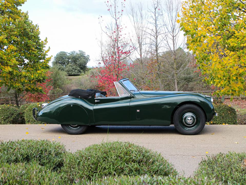 Bild 8/9 von Jaguar XK 120 DHC (1953)