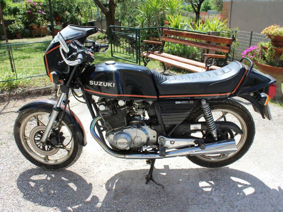 Image 2/14 of Suzuki DUMMY (1982)