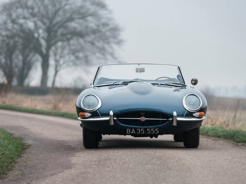 Image 16/21 of Jaguar E-Type 3.8 Flat Floor (1961)