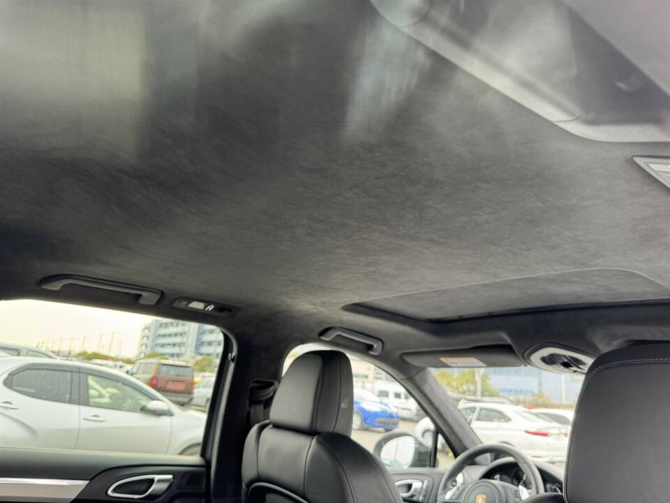 Bild 45/63 von Porsche Cayenne Turbo (2010)