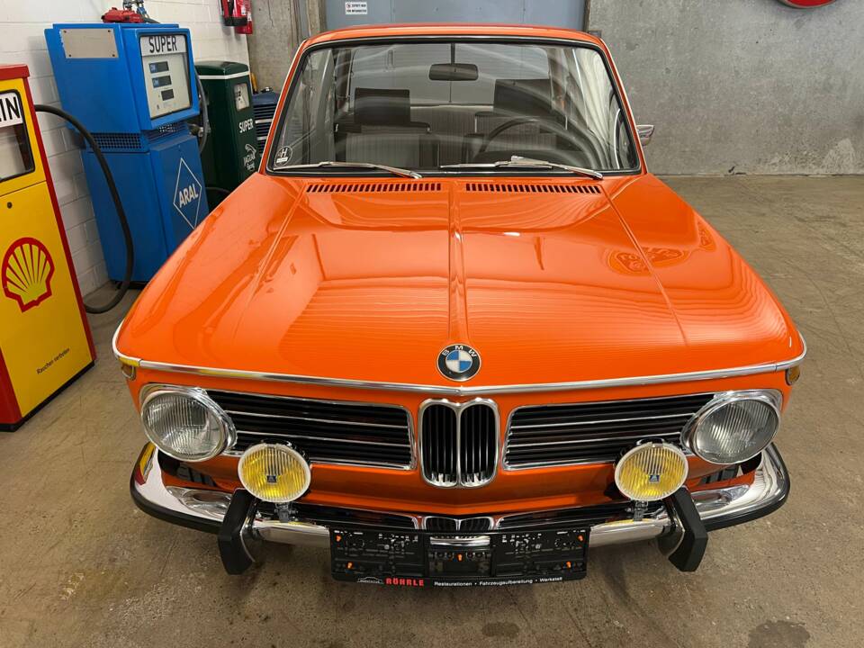 Image 4/18 of BMW 2002 (1971)