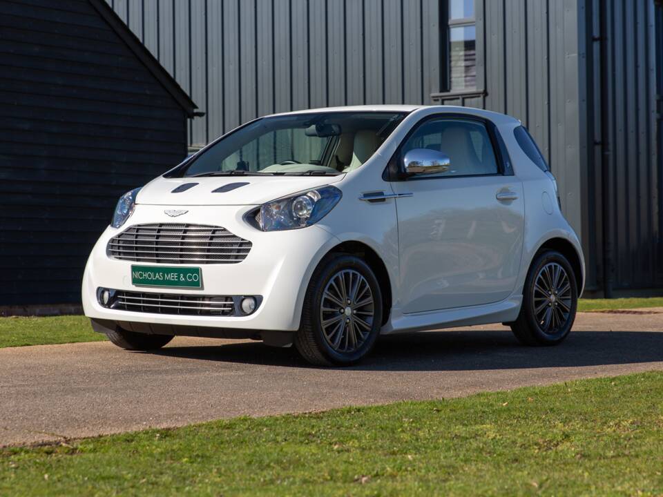 Bild 47/95 von Aston Martin Cygnet (2012)