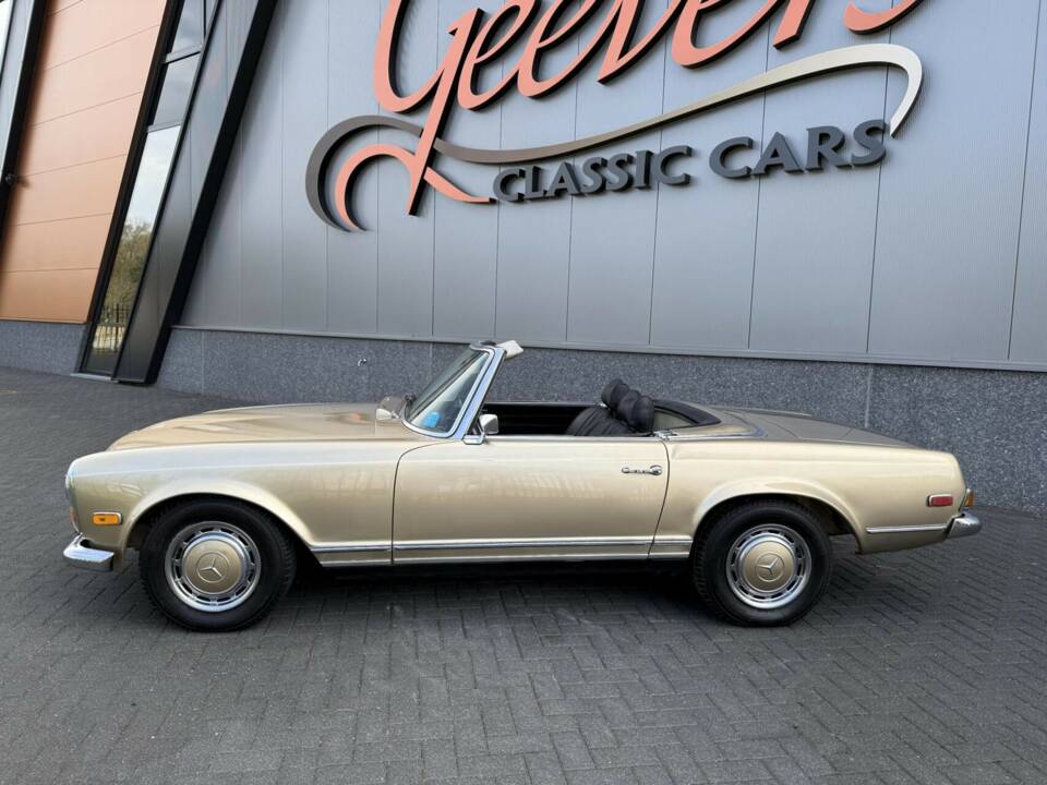 Image 2/49 of Mercedes-Benz 280 SL (1971)