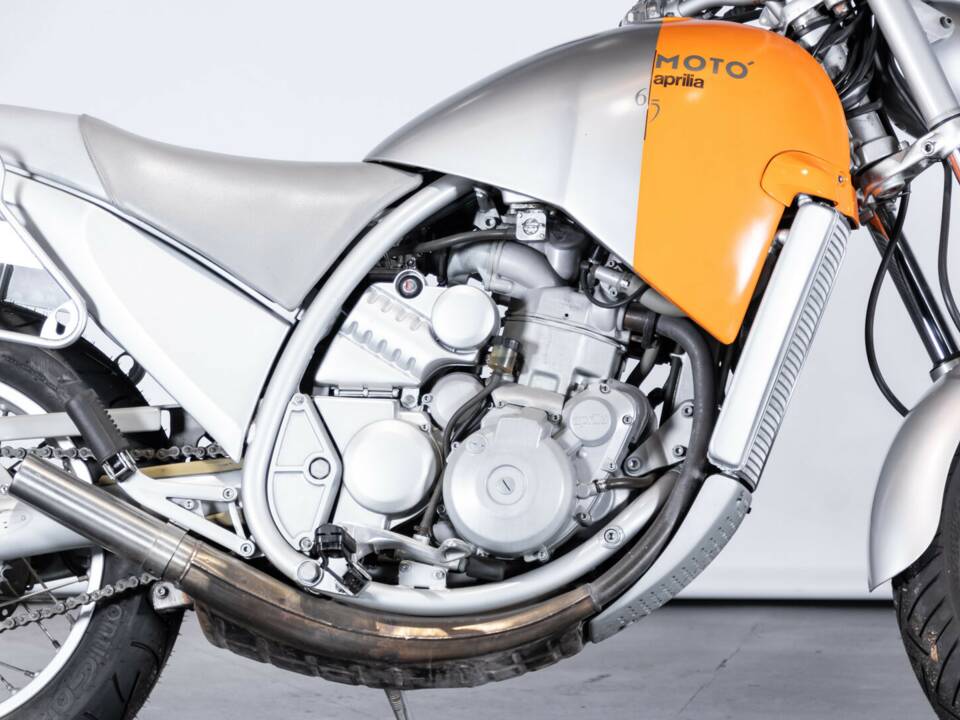 Afbeelding 19/38 van Aprilia Motò 650 (1996)