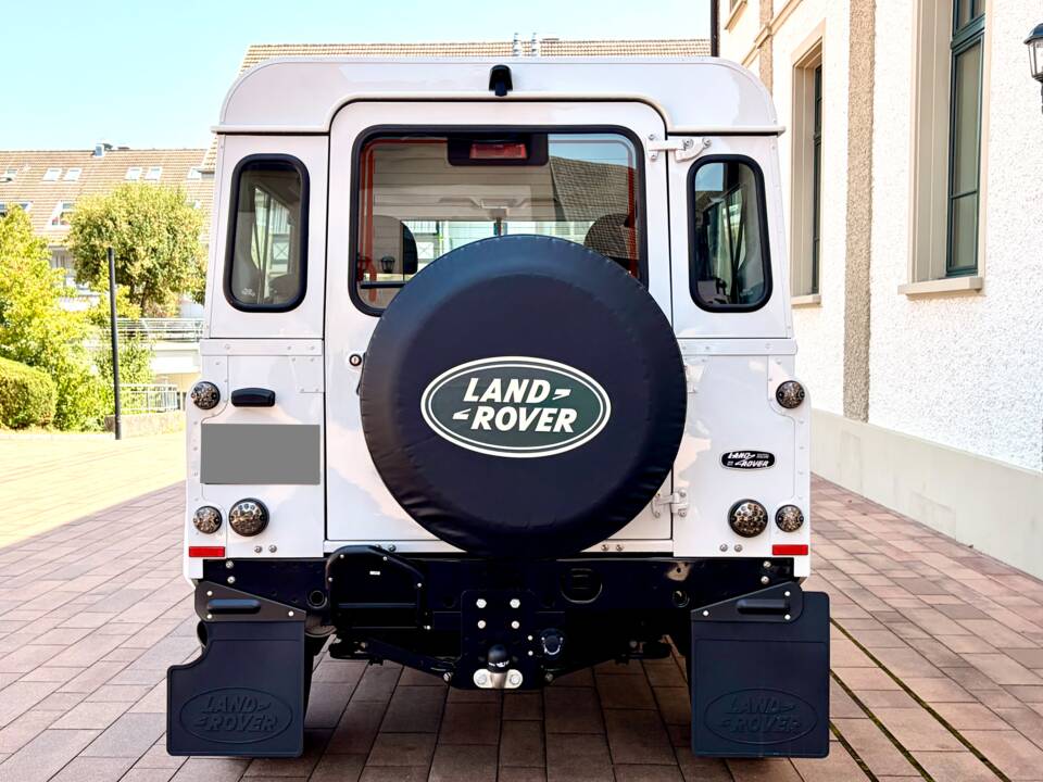 Bild 7/18 von Land Rover Defender 90 TD4 (2007)