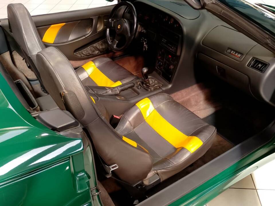 Image 19/46 of Lotus Elan SE (1992)